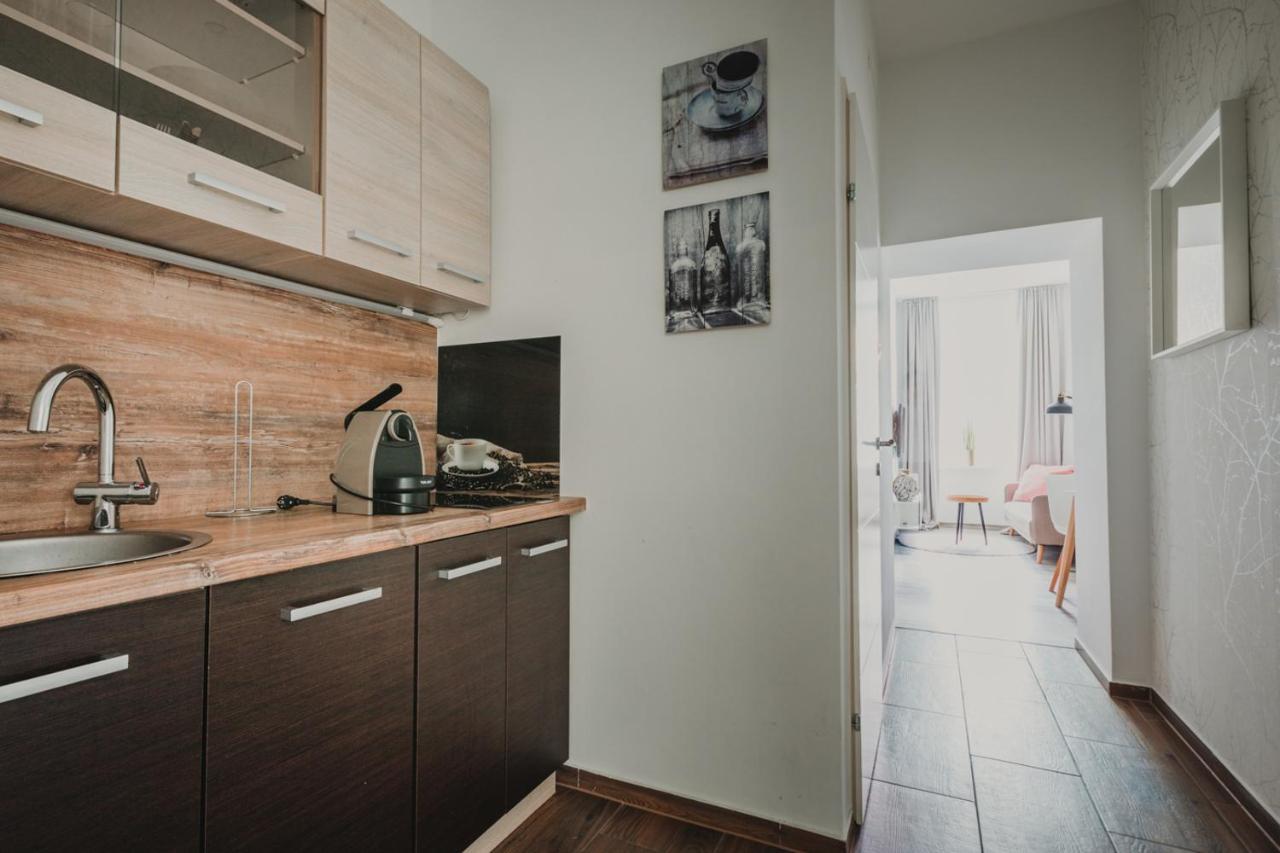 וינה Zeus Design Apartments Sweet Home מראה חיצוני תמונה